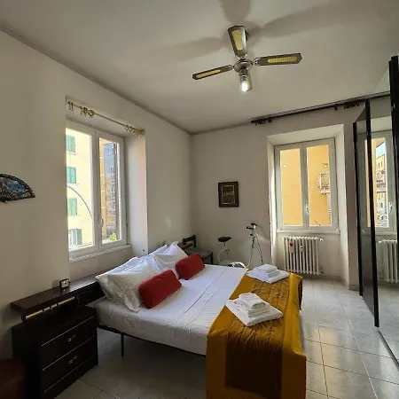 Apartment Retro Charm & Metro Comfort In Rome